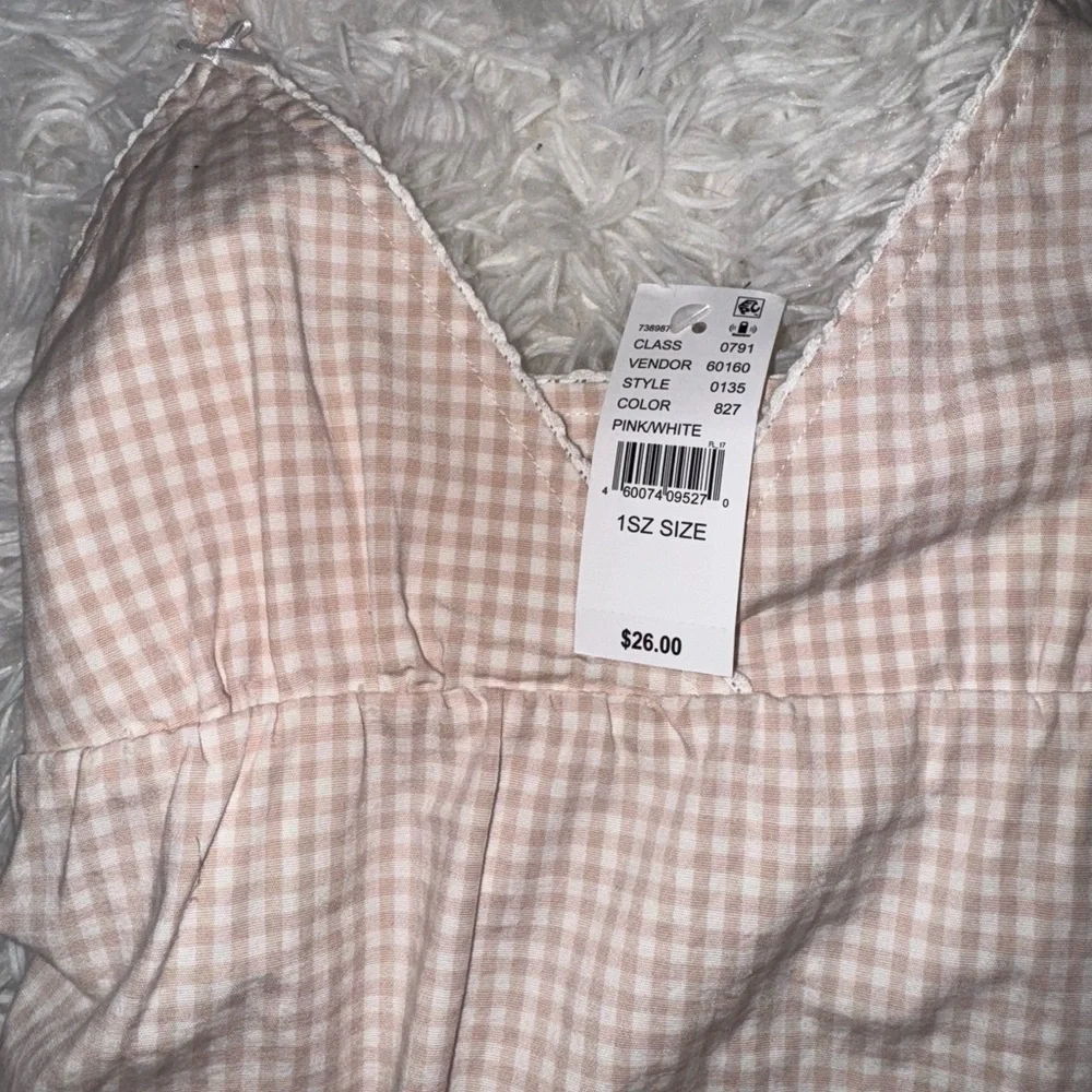 BRANDY MELVILLE Pink Gingham Sleeveless Top - Picture 3 of 3